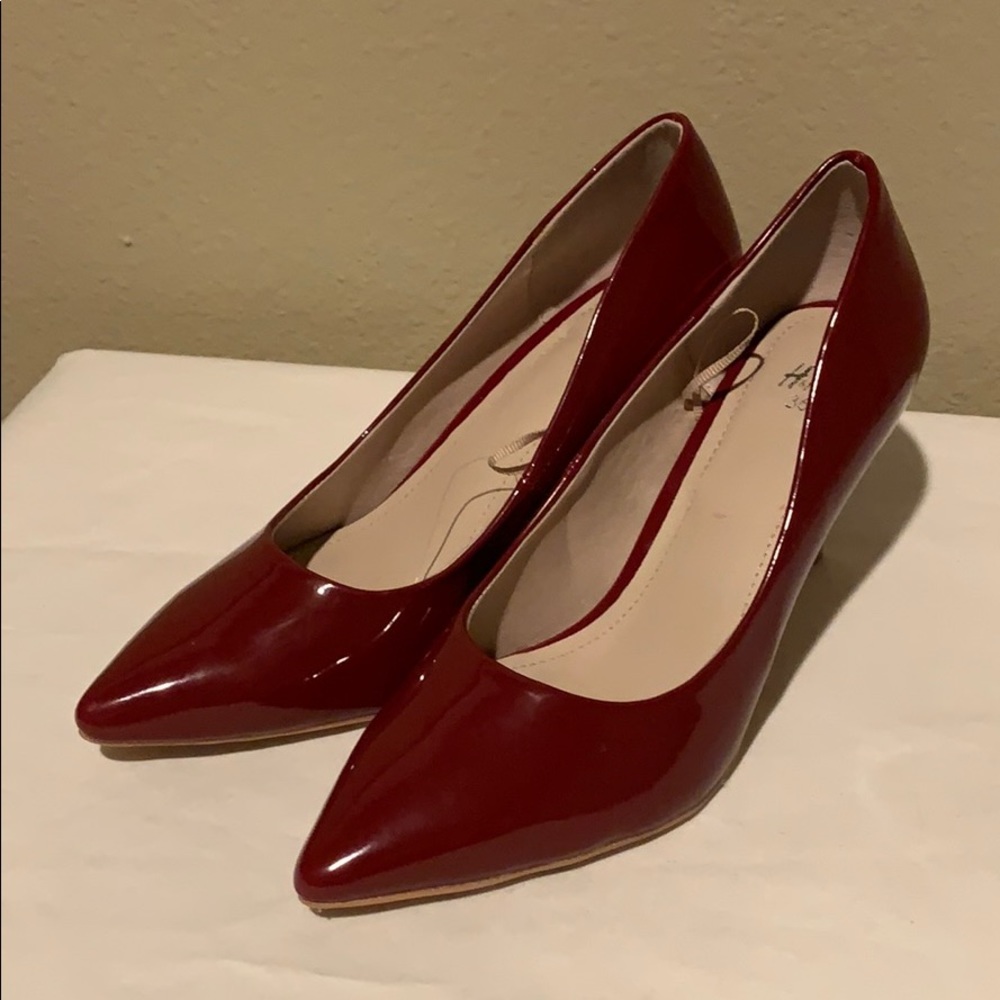 H&M pointed toe heels size 36 color red